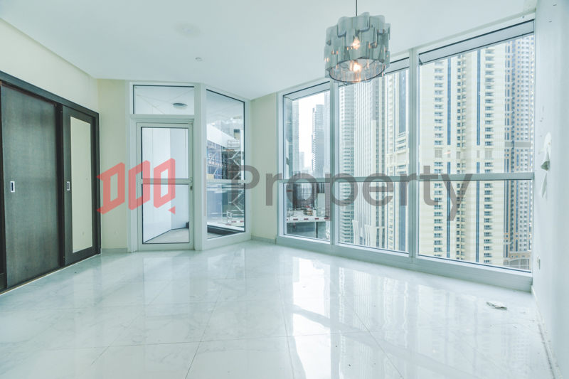 Spacious 3 Bedroom Apt | 2 Parkings | 12 Cheques